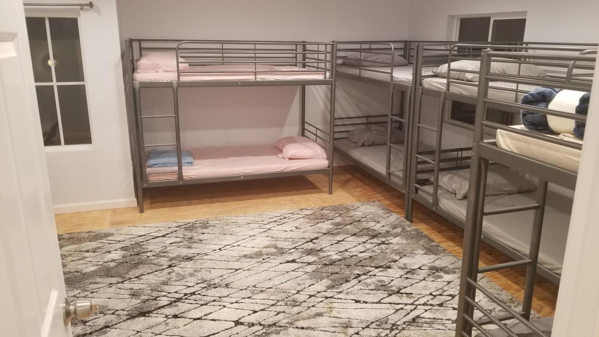 Rumi Hostel Los Angeles